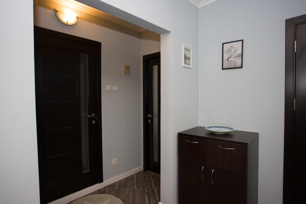 Appartement Apartament Curat Si Confortabil Str. Ismail 86 In Centrul Chisinaului Extérieur photo